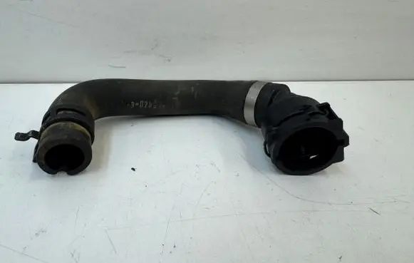 Volvo XC90 Engine coolant pipe/hose 31338461