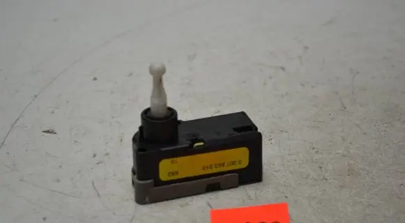 Honda Civic Headlight level adjustment motor 0307853310