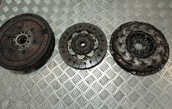 Volvo V50 Clutch set kit 324043010 F0706 010902