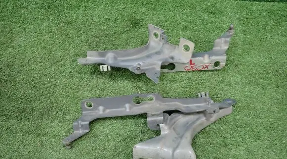 Volvo XC90 Engine bonnet/hood hinges 