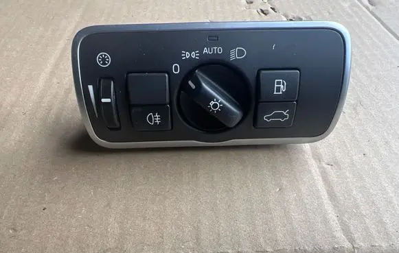 Volvo XC60 Light switch 30739448 40703 10096701