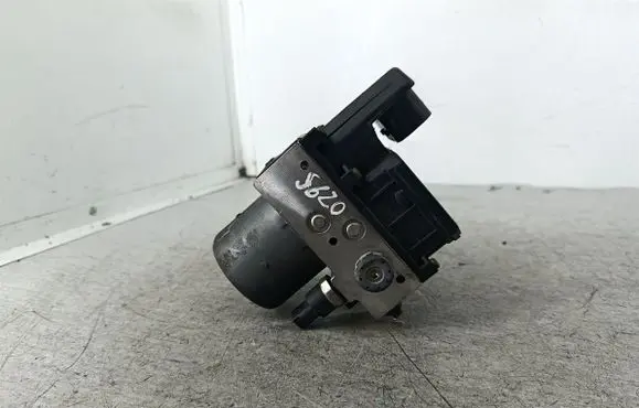 Audi A4 S4 B6 8E 8H ABS Pump 