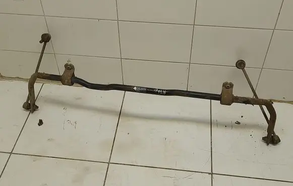 Volkswagen Golf V Front anti-roll bar/sway bar