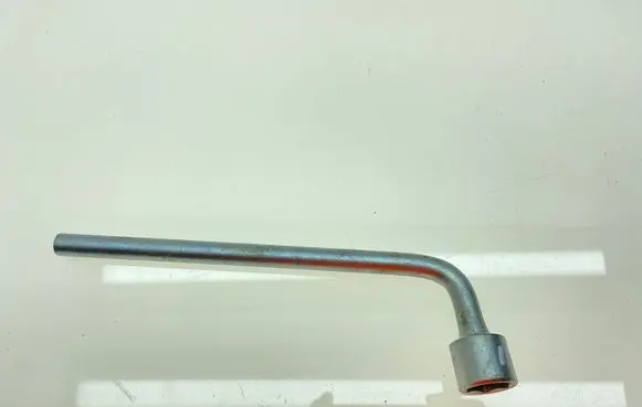 Subaru Legacy Wheel nut wrench 797014000 694005092