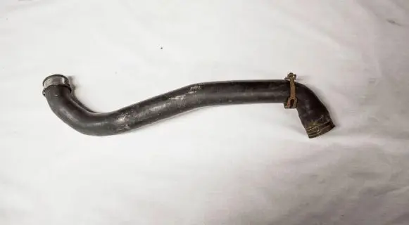 Mercedes-Benz R W251 Engine coolant pipe/hose A2515011382
