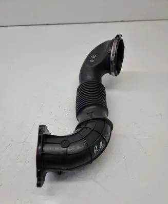 Land Rover Evoque I Turbo air intake inlet pipe/hose GJ329F876AB