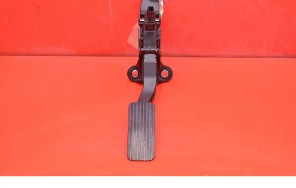 Hyundai Kona I Accelerator throttle pedal 32700XXXXX
