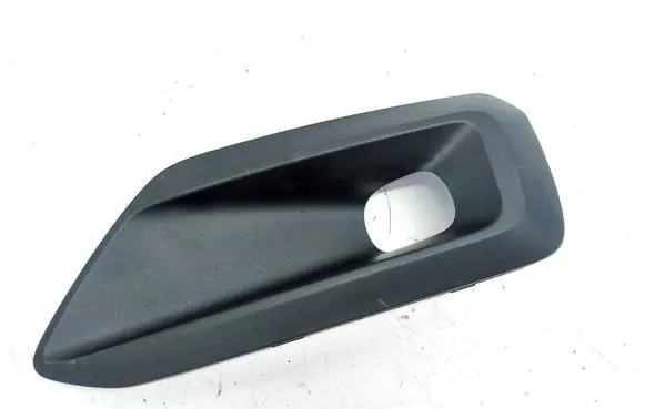 Volvo XC40 Front fog light trim/grill 31449344