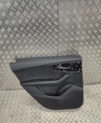 Audi Q7 4M Rear door card panel trim 4M0863981