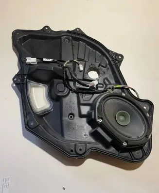 Mazda CX-7 Rear window lifting mechanism without motor EG217397X K4057