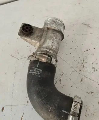 Audi Q7 4M Intercooler hose/pipe 4M0145708H
