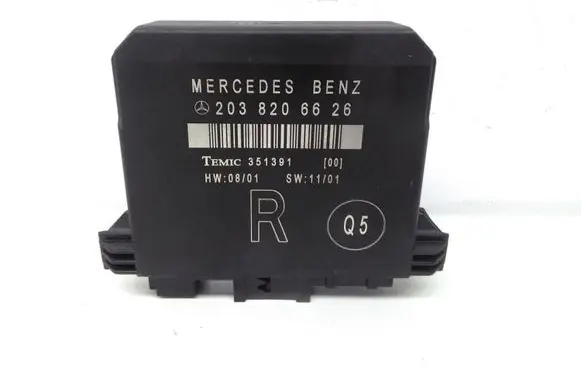 Mercedes-Benz C W203 Door control unit/module 2038206626 351391