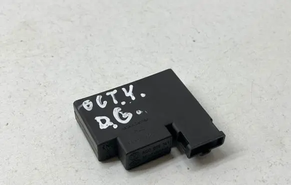 Skoda Octavia Mk3 (5E) Sensor 3C0909141 PA66GF25 5FA74568600