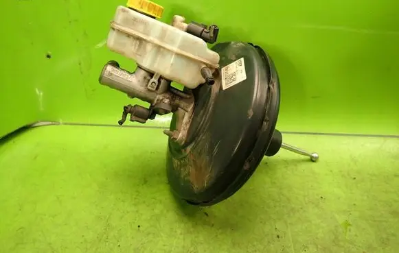 Skoda Fabia Mk2 (5J) Brake booster 6R1614105G