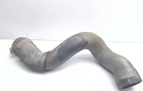 Volvo V70 Intercooler hose/pipe 30792545