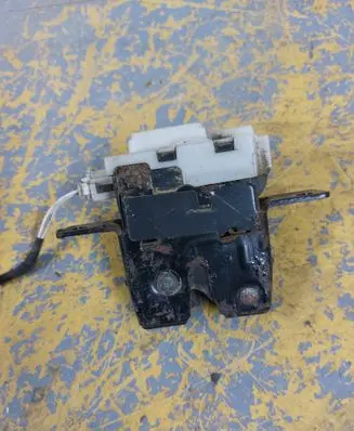 Renault Scenic II - Grand scenic II Tailgate/trunk/boot lock/catch/latch 8200076240E