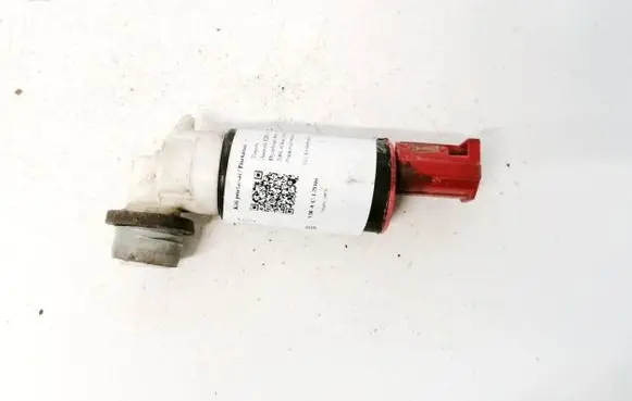 Toyota Avensis T250 Windscreen/windshield washer pump
