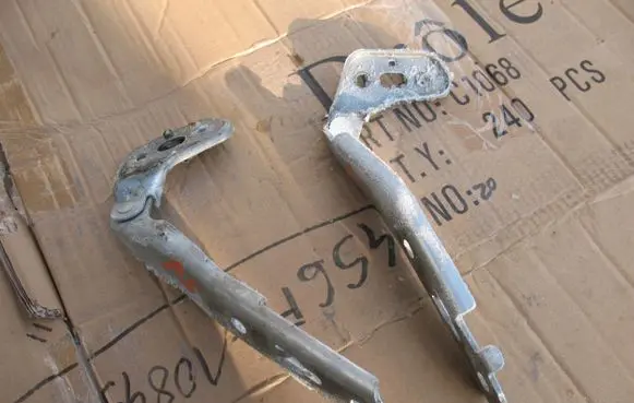 Ferrari 488 Pista Engine bonnet/hood hinges