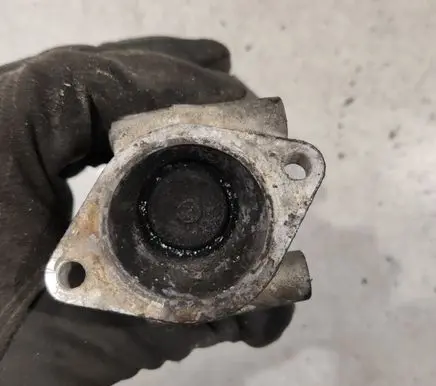 Peugeot 607 EGR valve 4R8Q90475A