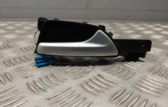Mercedes-Benz GL X166 Front door interior handle A1667600661