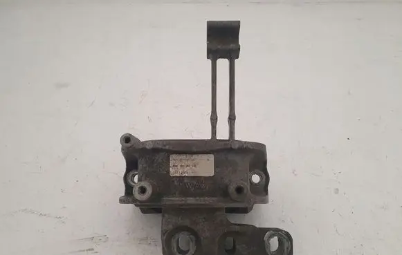 Skoda Rapid (120G, 130G, 135G) Engine mount vacuum valve 5Q0199262DE