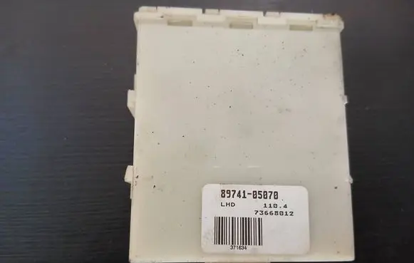 Toyota Avensis T250 Door control unit/module 8974105070 73668012