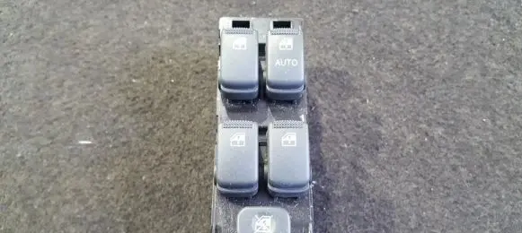 Hyundai Getz Electric window control switch 3274951000 327495-1000