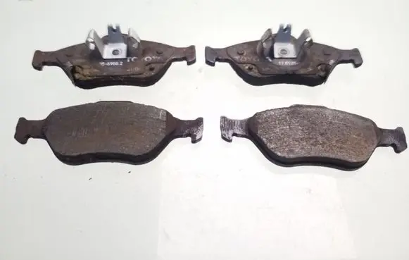 Toyota Yaris Brake pads (front) 