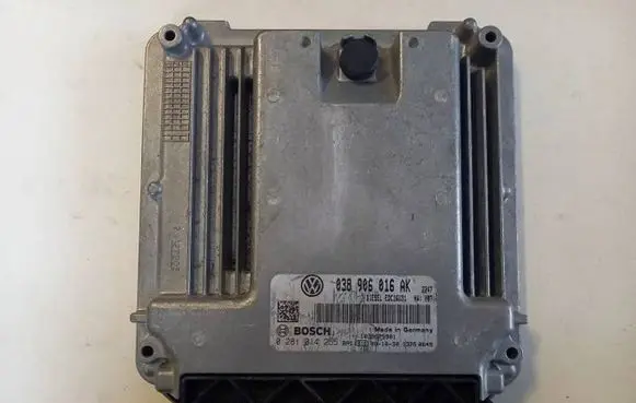 Volkswagen Transporter - Caravelle T5 Engine control unit/module 038906016AK 0281014255