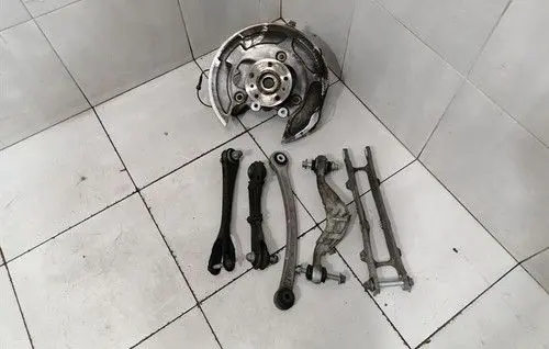 BMW M5 F90 Rear wheel hub 33307857065
