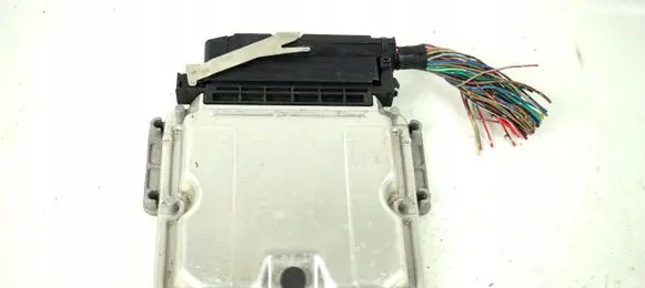 Suzuki Grand Vitara II Engine control unit/module ECU 0281010559