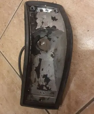 BMW 5 E28 Front bumper turn signal 3370217 P251