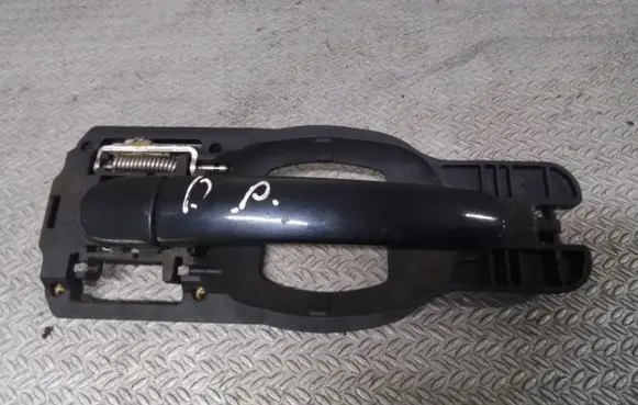 Audi A2 Front door exterior handle 153352010