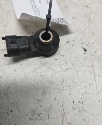 Peugeot 107 Detonation knock sensor 0261231193