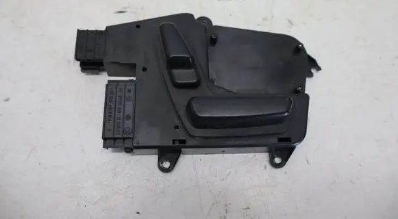 Mercedes-Benz ML W164 Tailgate/trunk/boot open switch A1648201410
