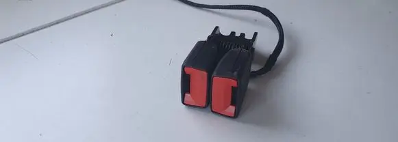 Opel Mokka X Rear seatbelt buckle