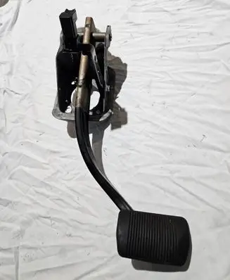 Jeep Grand Cherokee Brake pedal 04531656AA