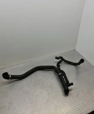 Volkswagen PASSAT B8 Engine coolant pipe/hose 5Q0121619D