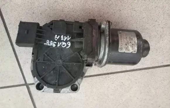 Volkswagen Polo Wiper motor 6Q1955113A