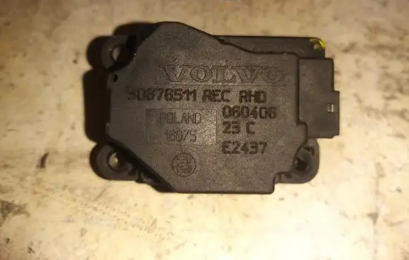 Volvo XC70 Air flap motor/actuator 30676511