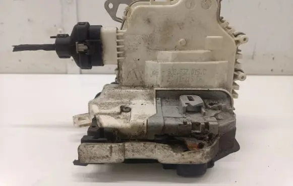 Audi A6 S6 C7 4G Front door lock 8J2837015C