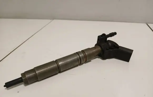 Mercedes-Benz R W251 Fuel injector 0445115027 A642070 050523