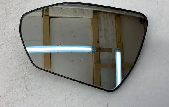 Hyundai Tucson IV NX4 Wing mirror glass 24333161
