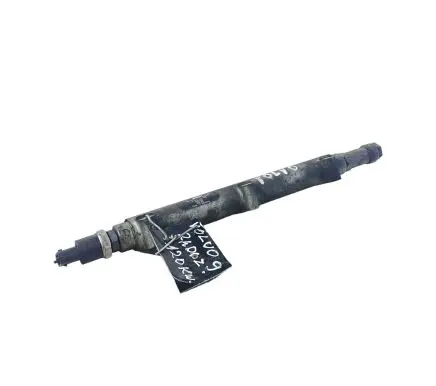 Volvo V70 Fuel main line pipe 8658252 005095 0445215010