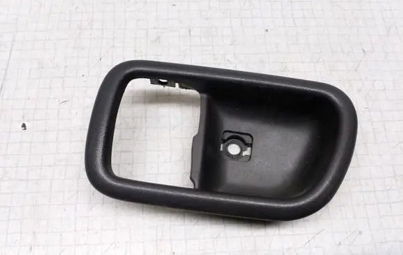 Toyota Avensis T220 Other rear door trim element 6927805011