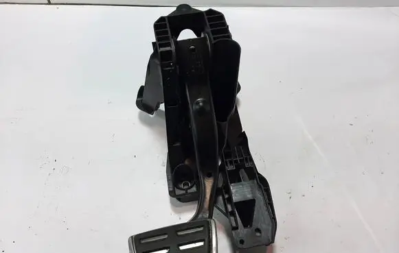 Volkswagen Golf VII Brake pedal 5Q1723058BJ