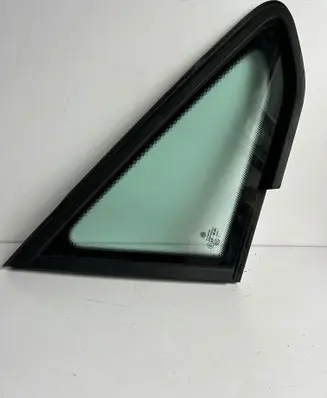 Volkswagen Golf Sportsvan Front door vent window glass four-door 43R001582