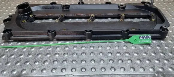 Audi A8 S8 D3 4E Rocker cam cover 057103469K