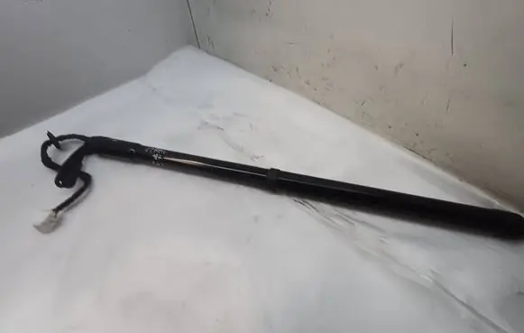 Nissan X-Trail T32 Tailgate strut 905614CL2A