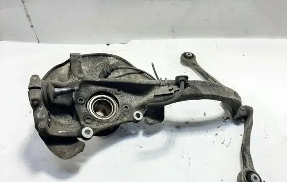 Audi A5 8T 8F Front wheel hub 